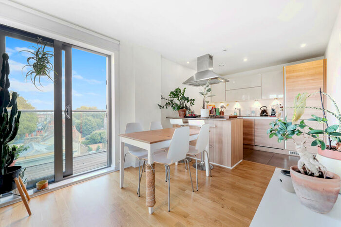 1 Bedroom Apartment To Rent In Cable Street, E1