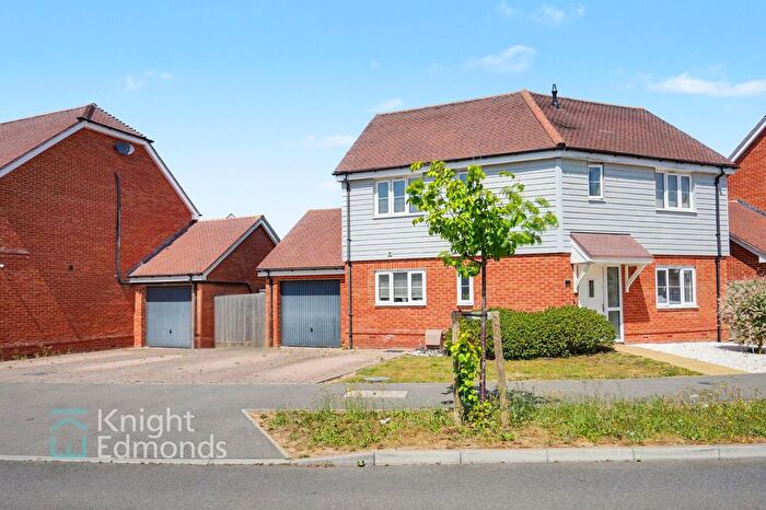 3 Bedroom Detached House For Sale In Sendles Field, Otham, ME15