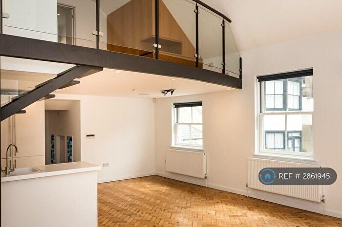 2 Bedroom Terraced House To Rent In St. Johns Road, Hove, BN3