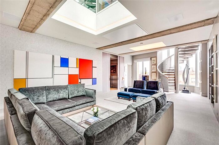 2 Bedroom Flat To Rent In Shoreditch High Street, Shoreditch, E1