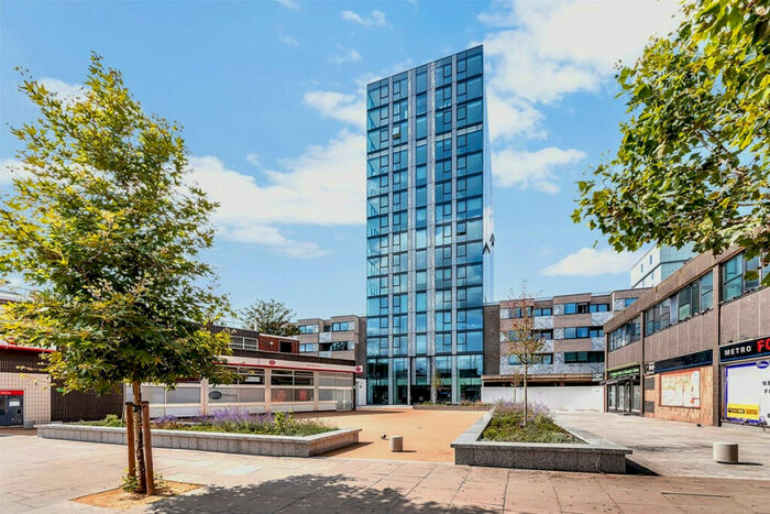 2 Bedroom Apartment To Rent In New Two Bedroom Apartment | Short Lets | One Month Minimum | Archway Highgate, London, N19