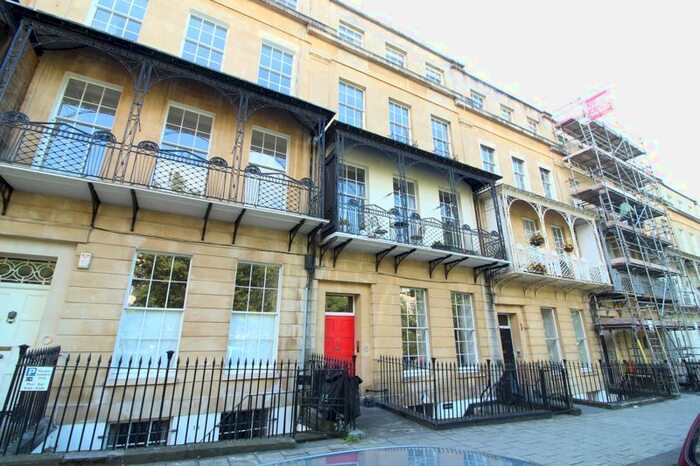 2 Bedroom Flat To Rent In Caledonia Place, Bristol, BS8