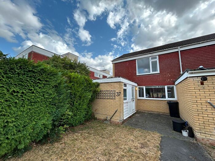 2 Bedroom Semi-Detached House To Rent In Langdale Gardens, Earley, Reading, Berkshire, RG6