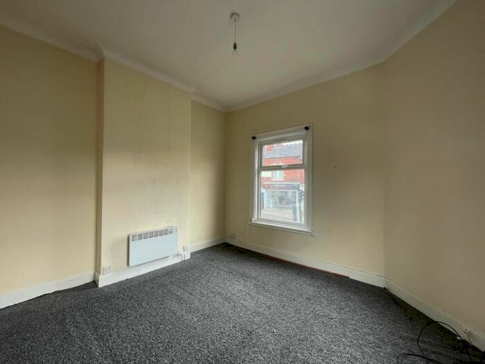 1 Bedroom Flat To Rent In Thimblemill Road, Bearwood, Smethwick, B67
