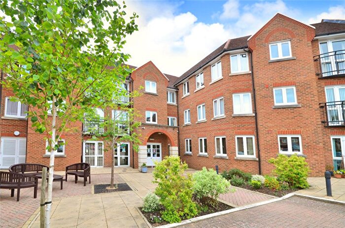 1 Bedroom Flat For Sale In St Agnes Road, East Grinstead, West Sussex, RH19