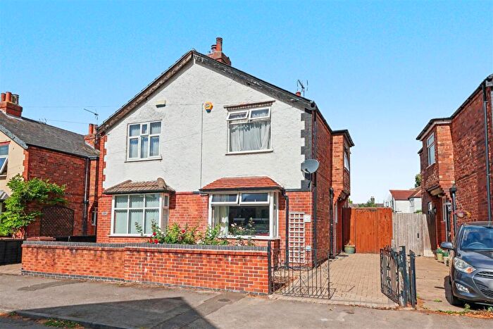3 Bedroom Semi-Detached House For Sale In Sandford Road, Mapperley, Nottingham, NG3