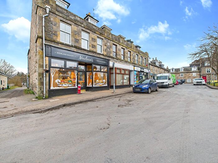3 Bedroom Flat For Sale In The Square, Grantown-On-Spey, PH26