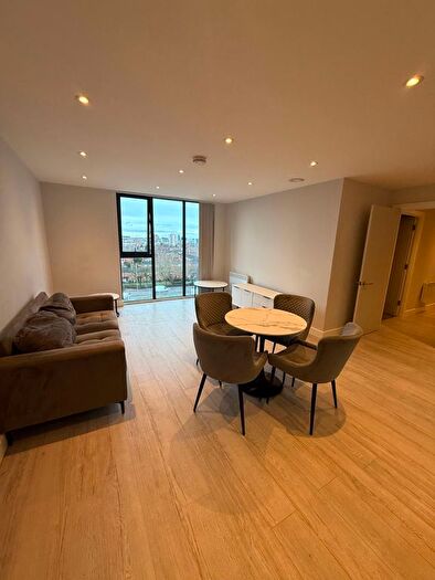 3 Bedroom Flat To Rent In Regent Plaza, Block B, Oldfield Road, Salford, M5