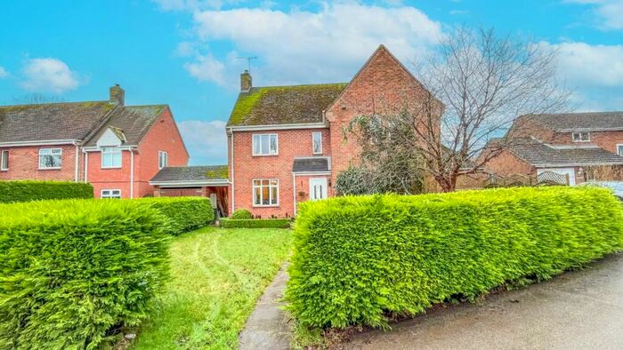 3 Bedroom Detached House For Sale In Lancaster Green, Hemswell Cliff, Gainsborough, Lincolnshire, DN21