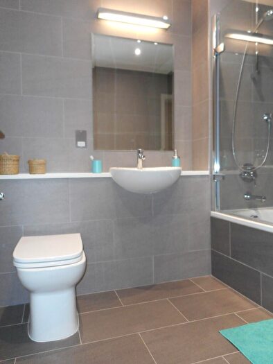 1 Bedroom Flat To Rent In East Barnet Road, Barnet, North London, EN4