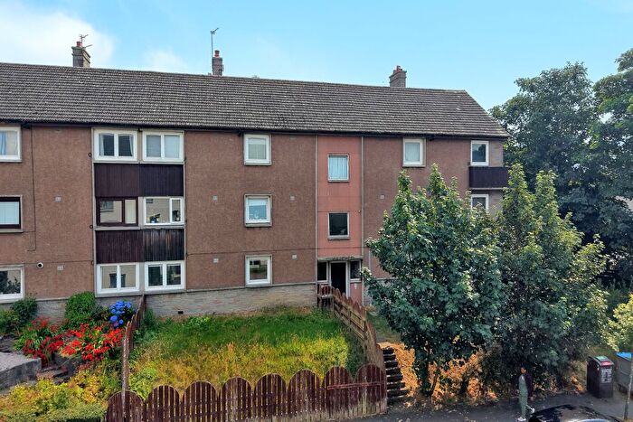 2 Bedroom Flat For Sale In Gardner Drive, Kincorth, Aberdeen, AB12