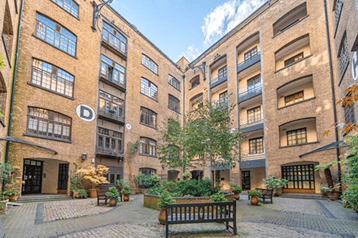 3 Bedroom Flat To Rent In Telfords Yard, Wapping, E1W