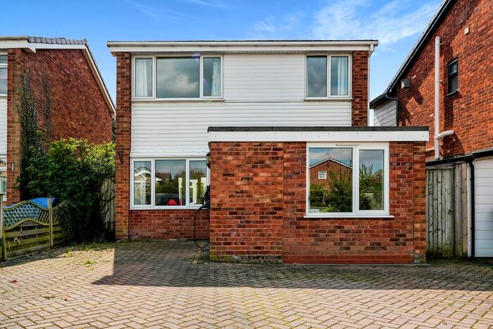 3 Bedroom Detached House For Sale In Westbourne, Honeybourne, Evesham, Worcestershire, WR11