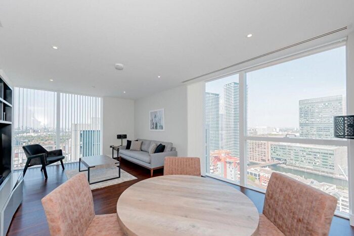 1 Bedroom Flat To Rent In Maine Tower, Harbour Central, E14
