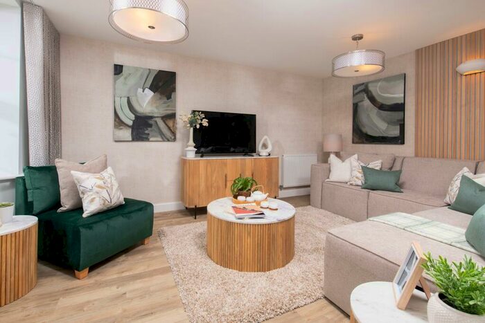4 Bedroom Detached House For Sale In Meadowsweet Drive, Edinburgh, EH4