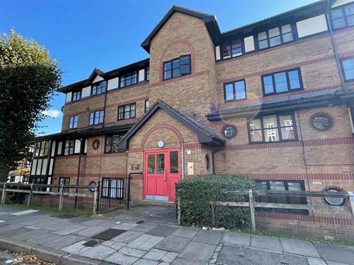 Studio To Rent In Somerset Gardens, Tottenham, N17