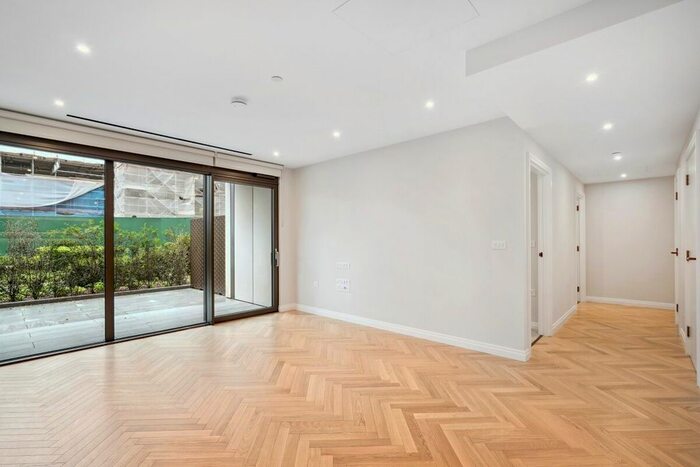 2 Bedroom Flat To Rent In Sands End Lane, London, SW6