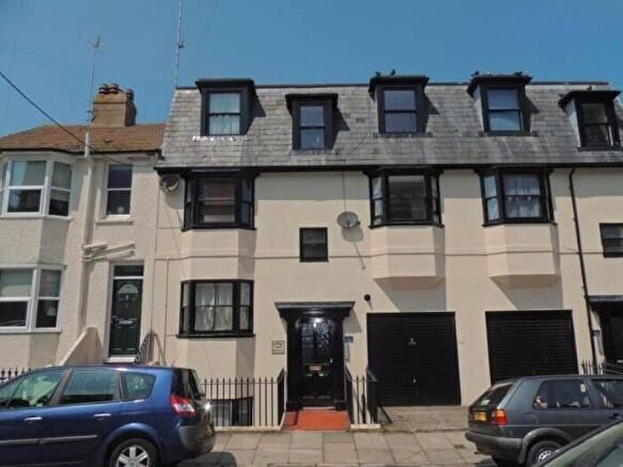 1 Bedroom Flat To Rent In Finsbury Lodge, Brighton, BN2