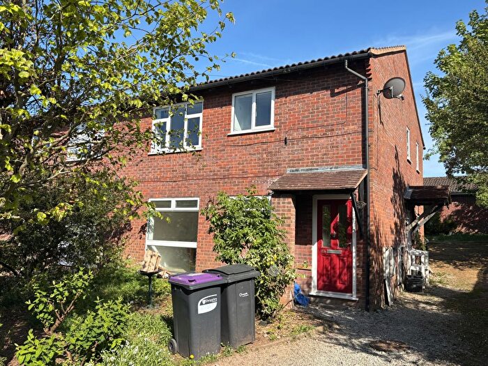 2 Bedroom Flat To Rent In Hook Farm Road, Bridgnorth, Shropshire, WV16