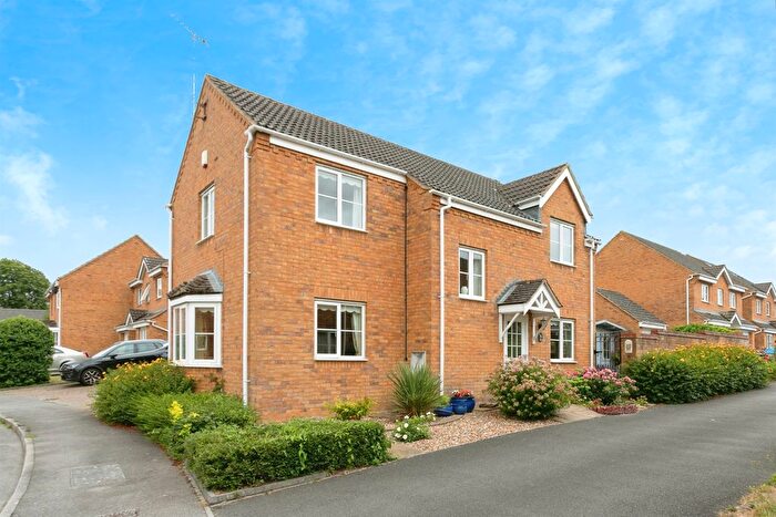 4 Bedroom Detached House For Sale In Chapmans Drive, Old Stratford, Milton Keynes, MK19