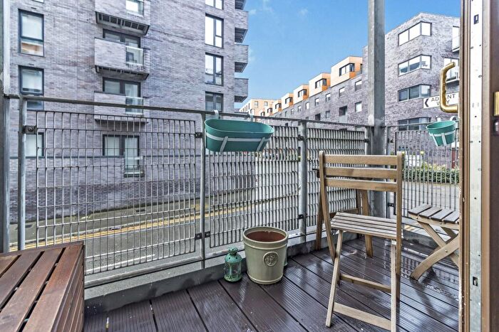 1 Bedroom Apartment For Sale In Isaac Way, Ancoats, Manchester, M4