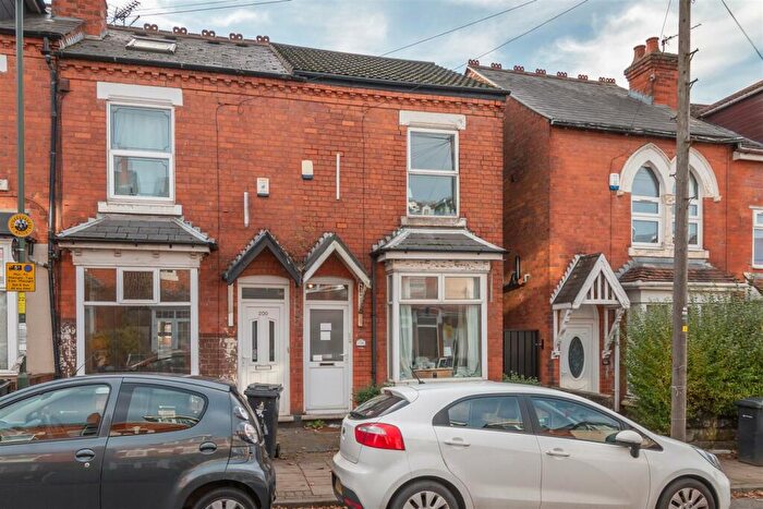 3 Bedroom End Of Terrace House To Rent In Dawlish Road, Birmingham, B29