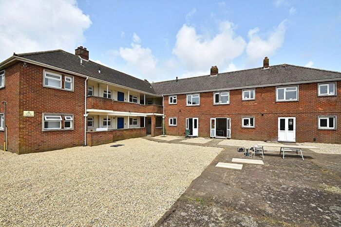 1 Bedroom Flat To Rent In John Street, Newport, PO30