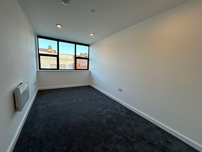 1 Bedroom Flat To Rent In Burlington Square, Chesterfield, S40