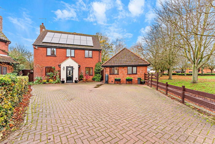 5 Bedroom Detached House For Sale In Canonsfield, Werrington, Peterborough, PE4