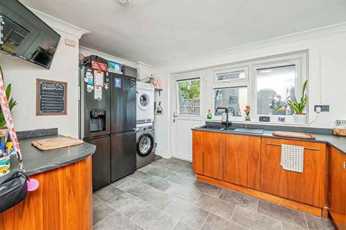 4 Bedroom Terraced House For Sale In Little Orchard, Droitwich, WR9