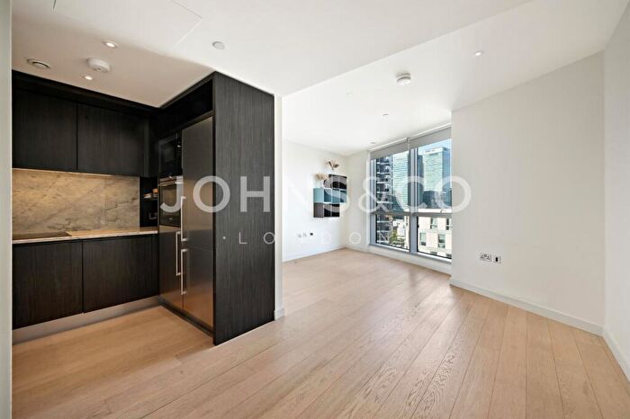 1 Bedroom Flat For Sale In Charrington Tower, Biscayne Avenue, E14
