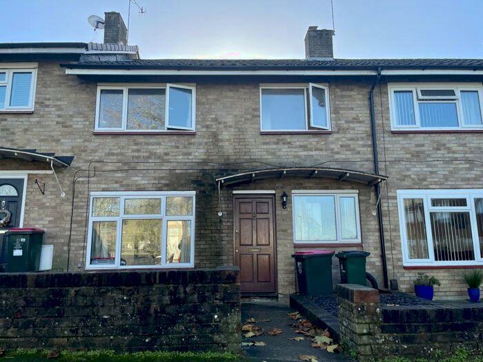 3 Bedroom Terraced House To Rent In Lavant Close, Crawley, RH11