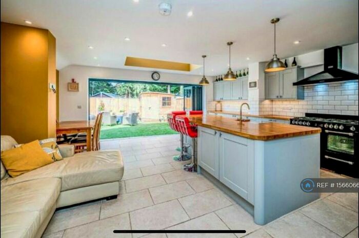 3 Bedroom Semi-Detached House To Rent In Montague Close, Farnham Royal, SL2