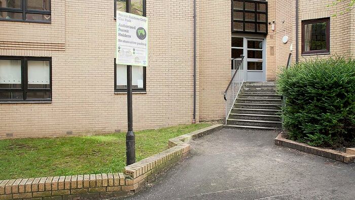 2 Bedroom Flat To Rent In Glenfarg Street, Glasgow, G20