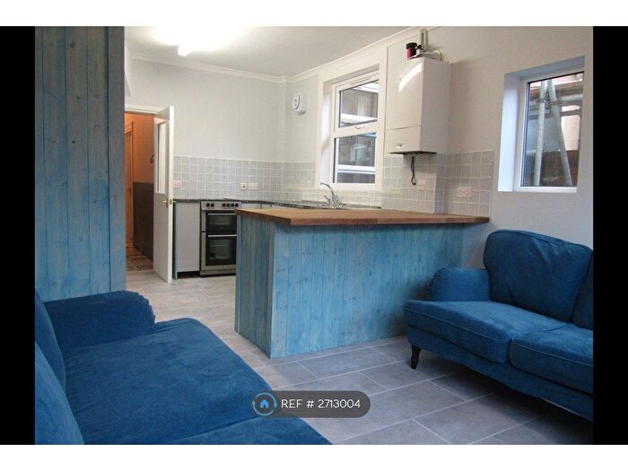 6 Bedroom Terraced House To Rent In Longmead Avenue, Bristol, BS7