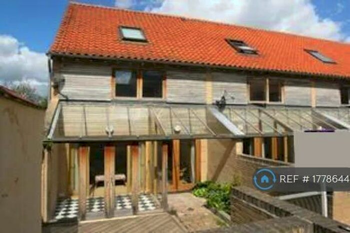 3 Bedroom Terraced House To Rent In Raes Yard, Bury St. Edmunds, IP33