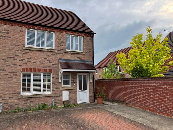 3 Bedroom End Of Terrace House To Rent In Galba Road, Caistor, LN7