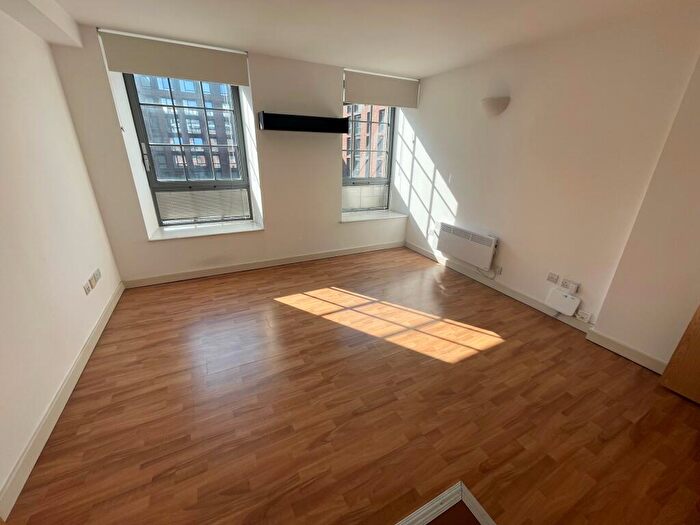 1 Bedroom Apartment To Rent In The Hicking Building, Queens Road, NG2
