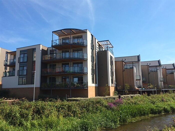 2 Bedroom Flat To Rent In Firepool View, Taunton, TA1