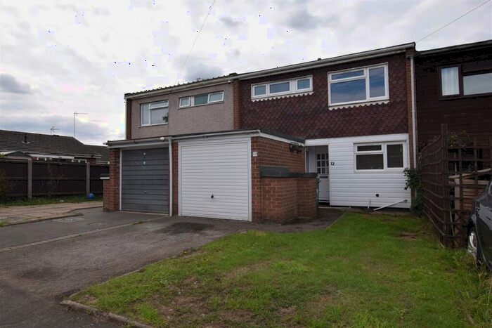 3 Bedroom Terraced House To Rent In Semele Close, Radford Semele, CV31