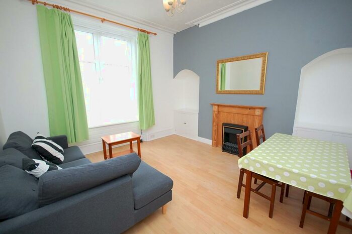 1 Bedroom Flat To Rent In Walker Road, City Centre, Aberdeen, AB11