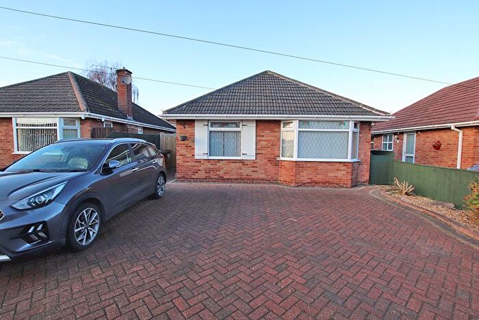 3 Bedroom Bungalow For Sale In Amesbury Avenue, Scartho, DN33