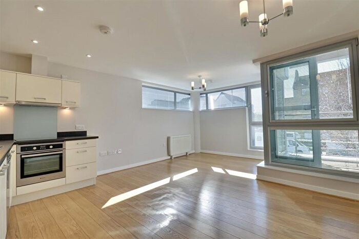 2 Bedroom Flat For Sale In Queen Street, Portsmouth, PO1