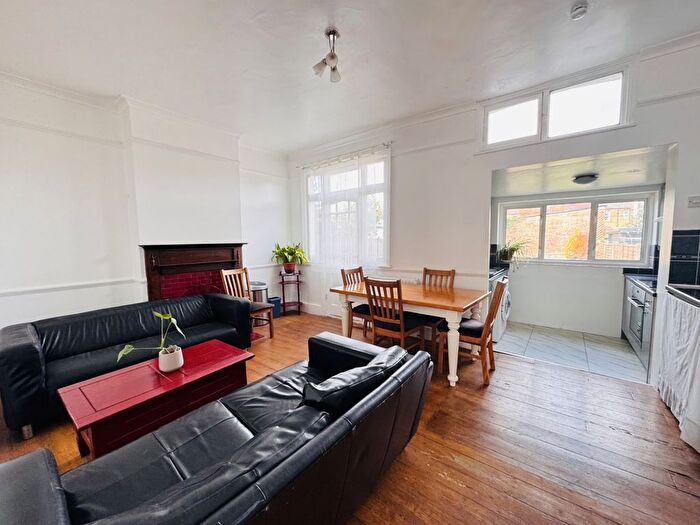 4 Bedroom Terraced House To Rent In Undine Street, London, SW17