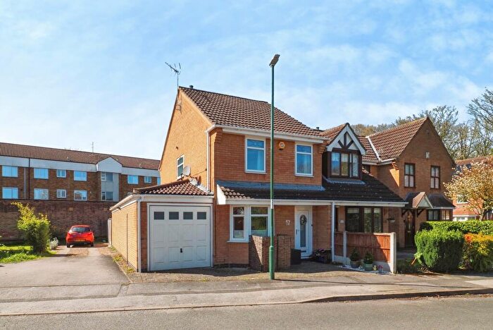 3 Bedroom End Of Terrace House For Sale In Ellwood Crescent, Wollaton, Nottingham, NG8