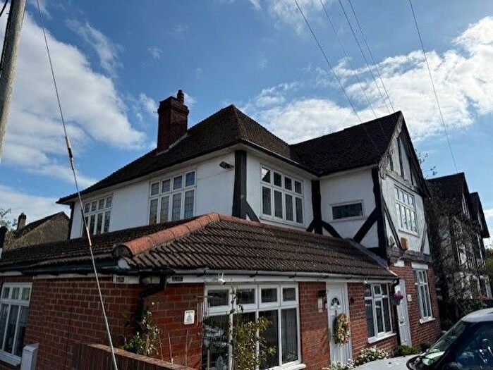 2 Bedroom Flat To Rent In Coulsdon Road, Coulsdon, CR5