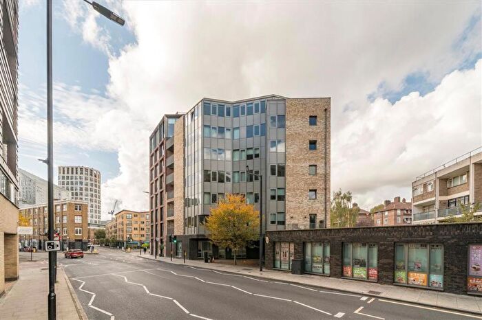 3 Bedroom Flat To Rent In East Road, Hoxton, N1