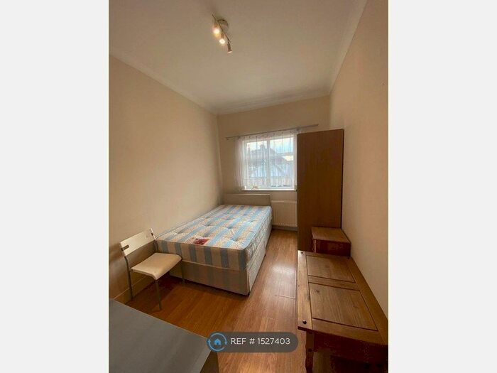 Studio To Rent In Studio, London, NW2