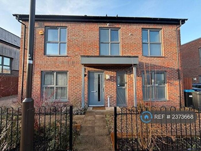 3 Bedroom Detached House To Rent In Harvard Way, Oakgrove, Milton Keynes, MK10