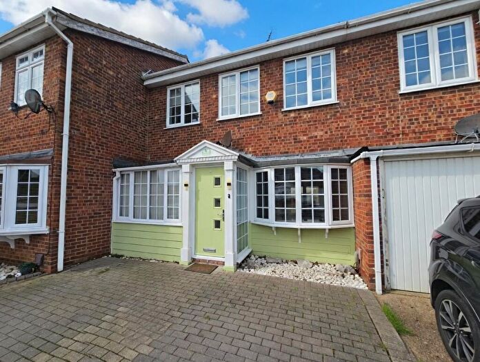 4 Bedroom Terraced House For Sale In Turner Close, SS3